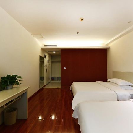 Hanting Hotel Chongqing North Railway Station מראה חיצוני תמונה