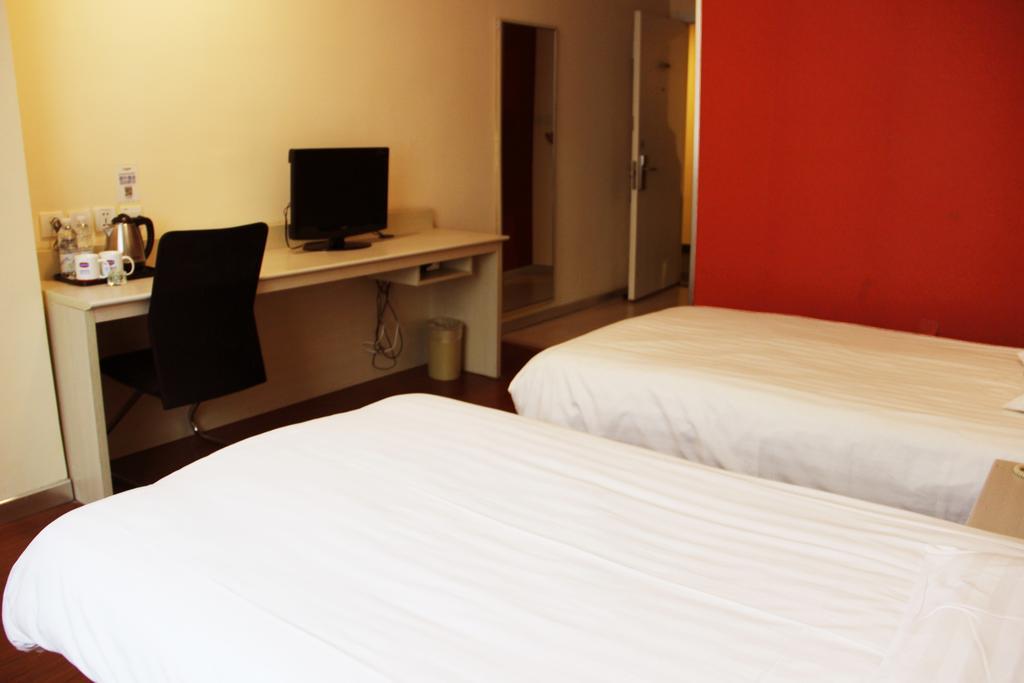 Hanting Hotel Chongqing North Railway Station חדר תמונה